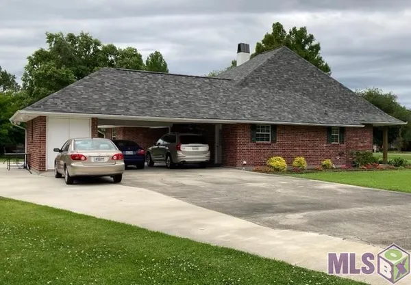 $1,900 | 11280 Amalie Street, Oscar, LA 70762