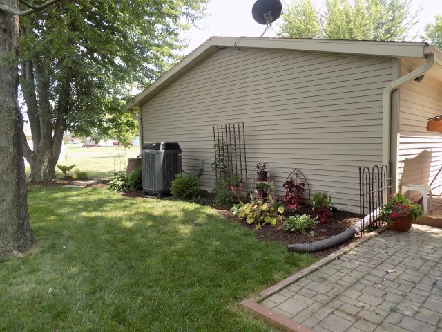 969 Yorktown Road Decatur, IN 46733 - Photo 3 of 23