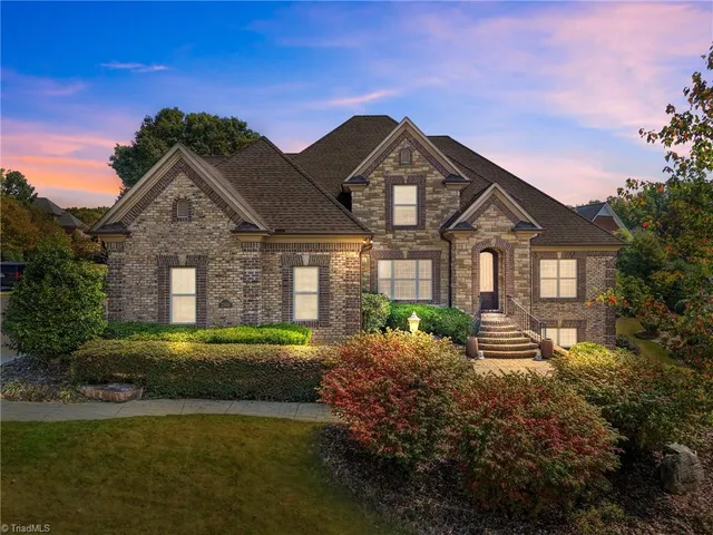 $975,000 | 2801 Swan Lake Drive, High Point, NC 27262