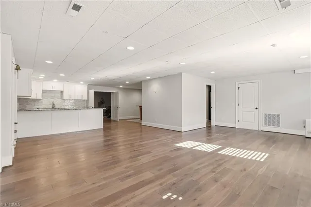 $975,000 | 2801 Swan Lake Drive, High Point, NC 27262