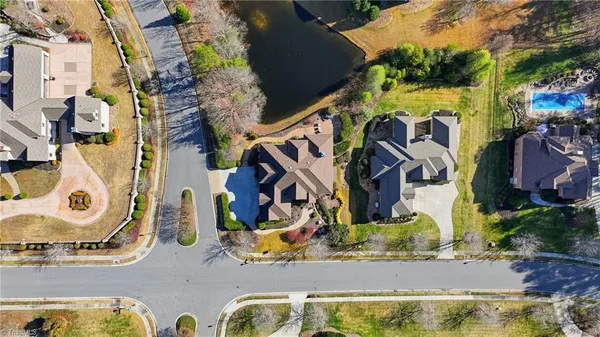 $959,000 | 2801 Swan Lake Drive, High Point, NC 27262