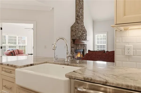 $959,000 | 2801 Swan Lake Drive, High Point, NC 27262