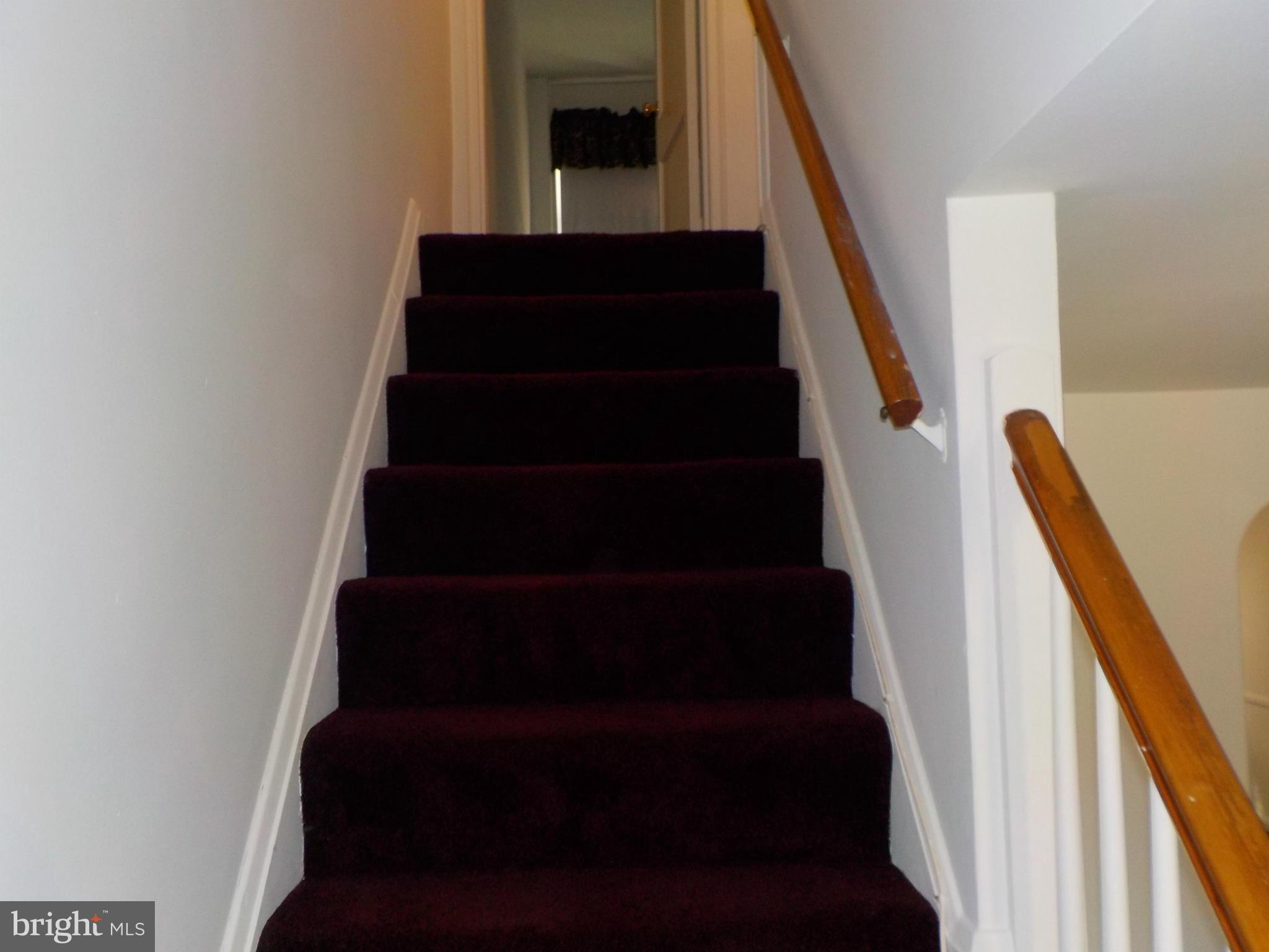 5437 Channing Road Baltimore, MD 21229 - Photo 9 of 25 a view of entryway