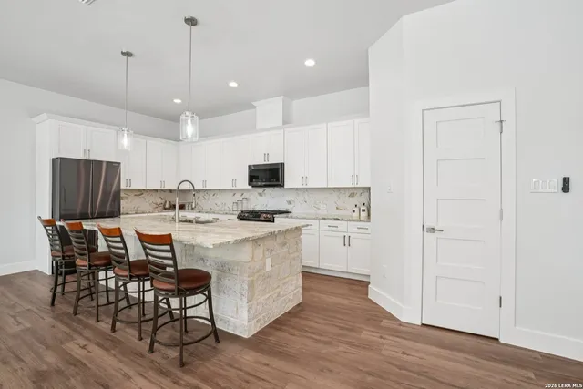 $529,900 | 103 North John Bird, Blanco, TX 78606