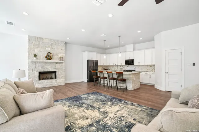 $529,900 | 103 North John Bird, Blanco, TX 78606