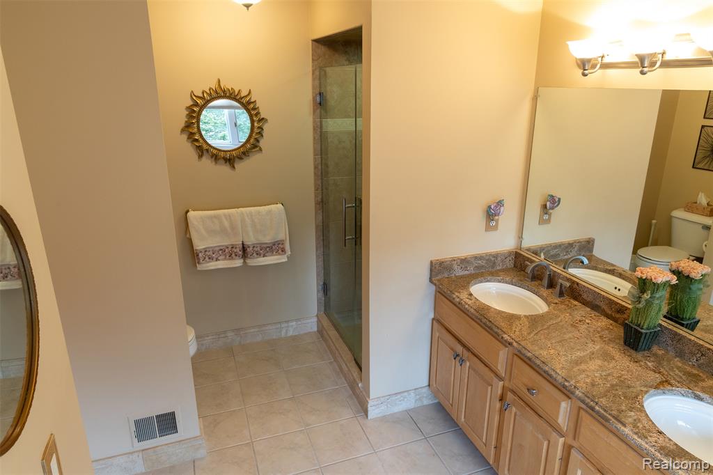 1408 Tulberry Circle Rochester, MI 48306 - Photo 29 of 40 Gallery Image 29