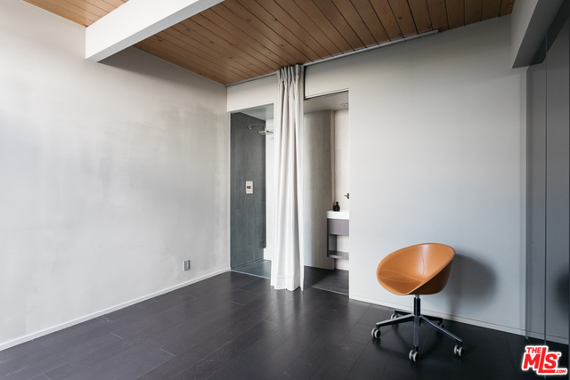 2135 Ridgemont Drive Los Angeles, CA 90046 - Photo 15 of 26