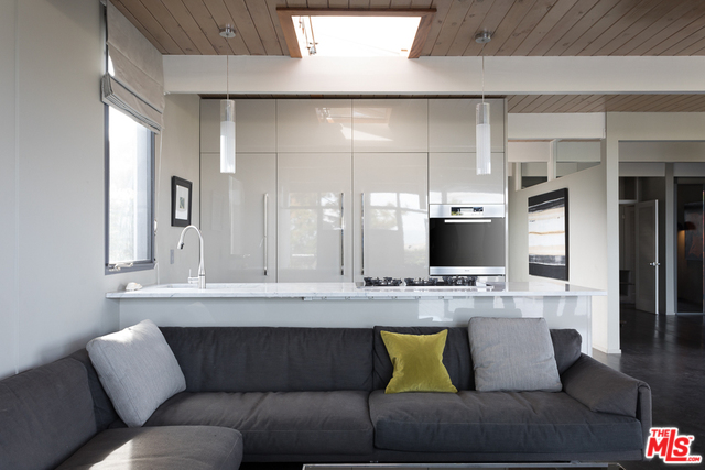 2135 Ridgemont Drive Los Angeles, CA 90046 - Photo 6 of 26