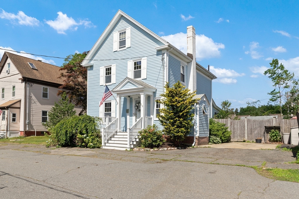 18 Hardy Street Danvers, MA 01923 - Photo 3 of 36