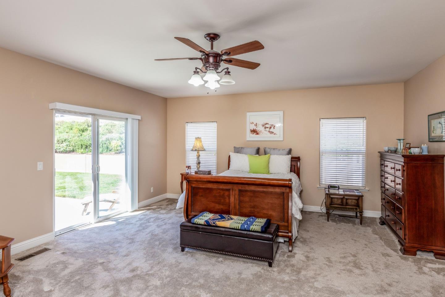 741 Riverside Road Hollister, CA 95023 - Photo 12 of 38 Gallery Image 12