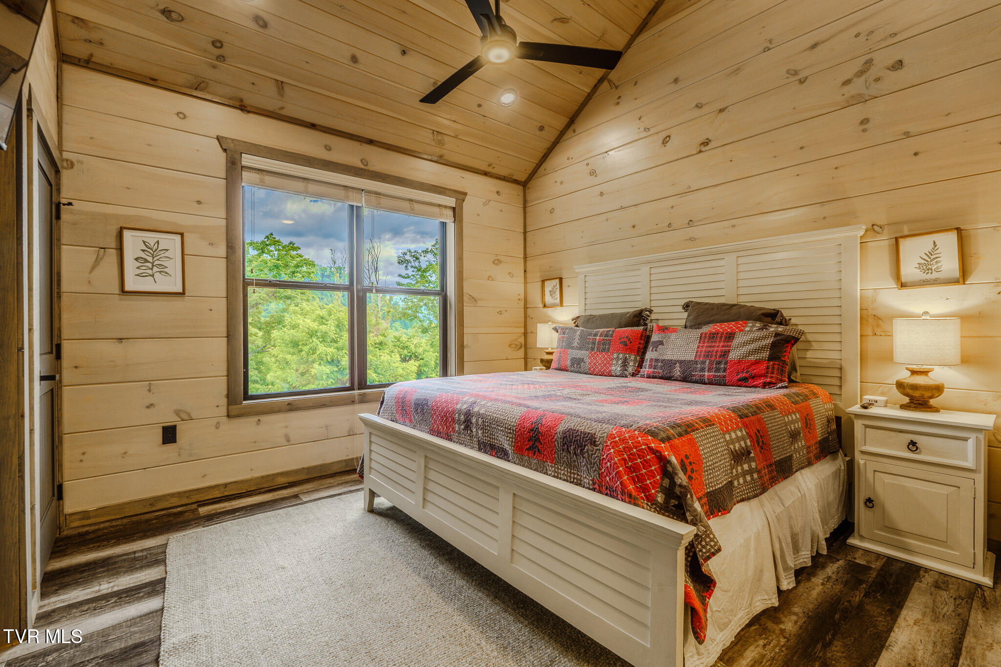 704 Topside Road Gatlinburg, TN 37738 - Photo 20 of 58 _DSC5441-HDR
