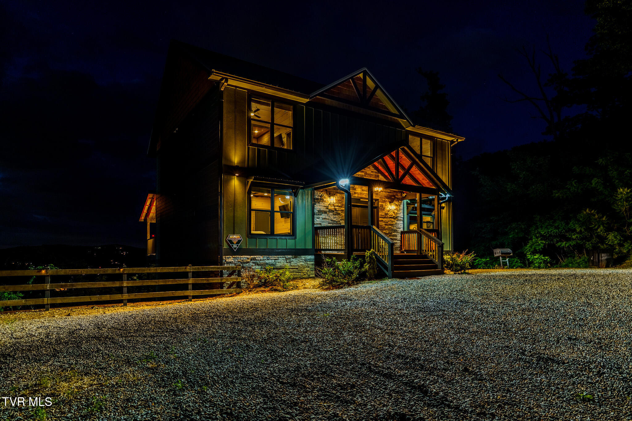 704 Topside Road Gatlinburg, TN 37738 - Photo 2 of 58 _DSC5831-HDR
