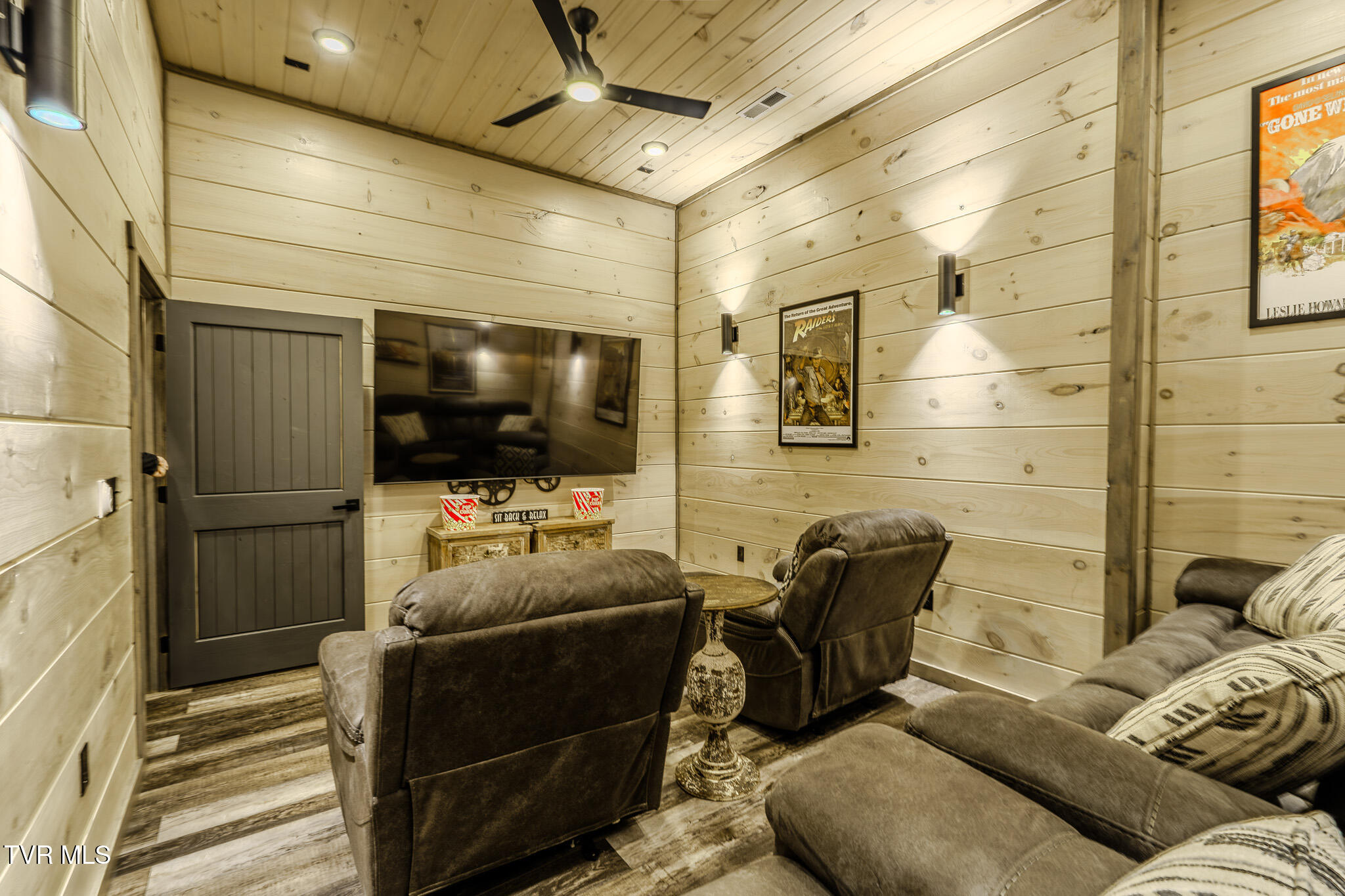 704 Topside Road Gatlinburg, TN 37738 - Photo 33 of 58 _DSC5696-HDR