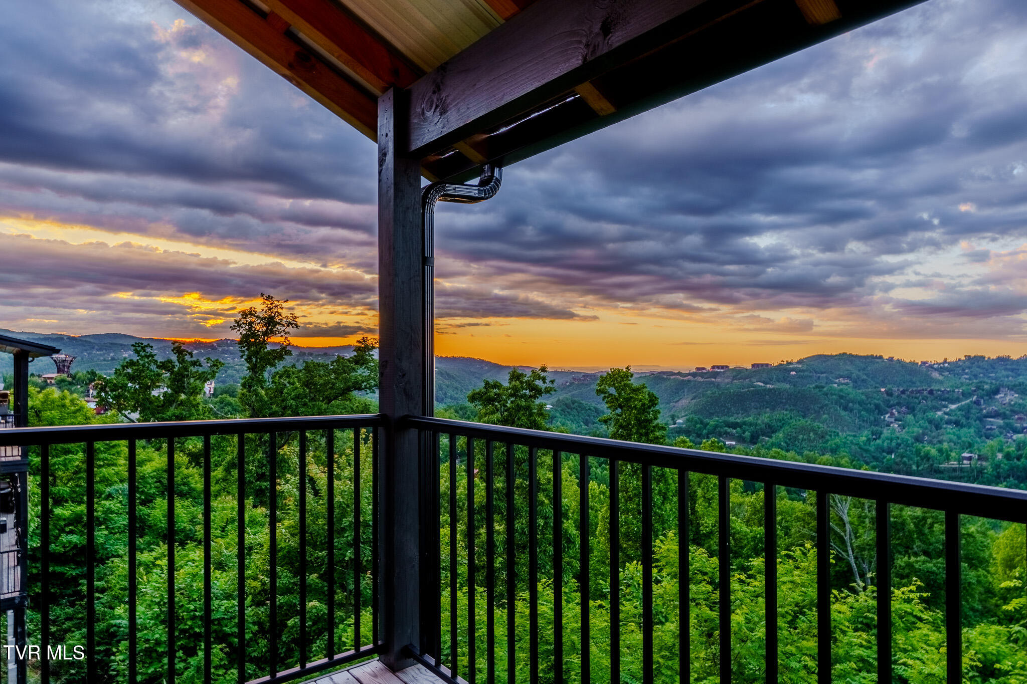 704 Topside Road Gatlinburg, TN 37738 - Photo 39 of 58 _DSC5771-HDR