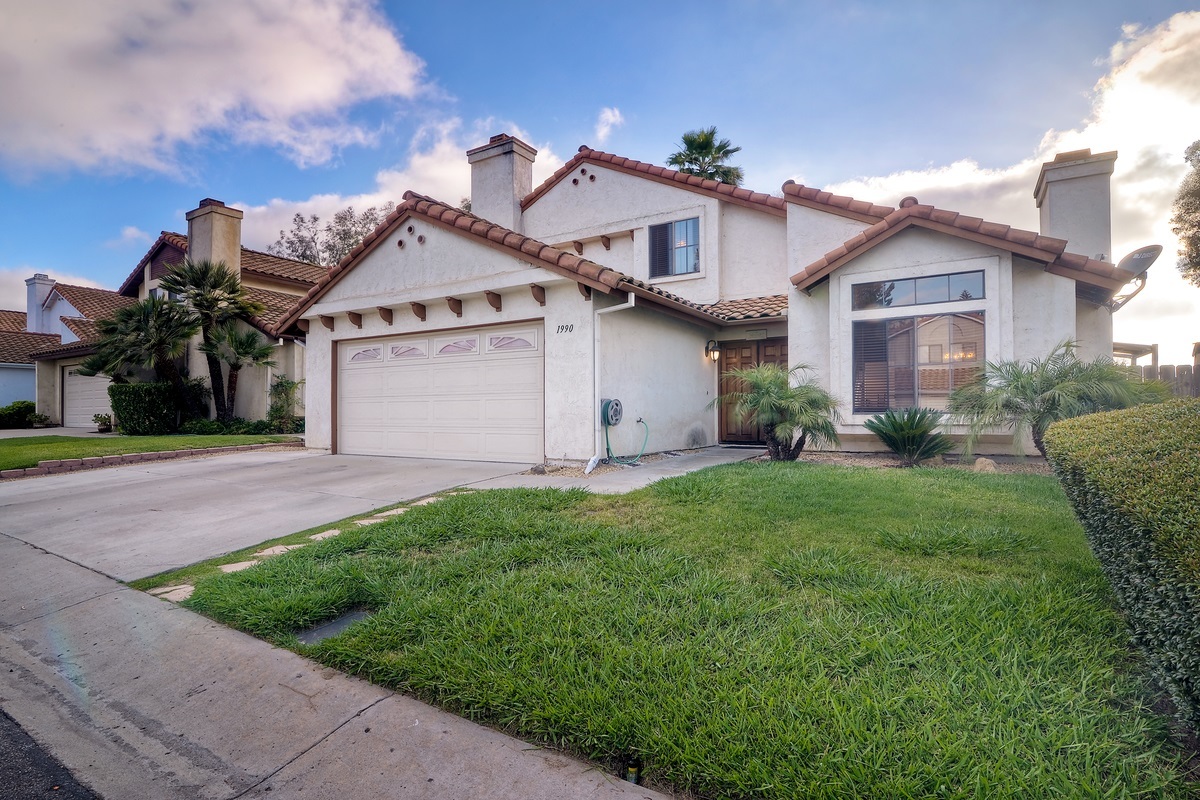 1990 Paseo Del Rey Vista, CA 92084 - Photo 2 of 25 Gallery Image 2