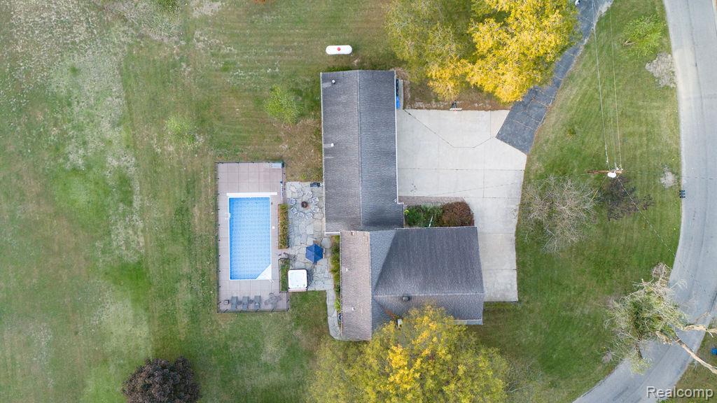 9695 Community Hall Road Union Pier, MI 49129 - Photo 38 of 41