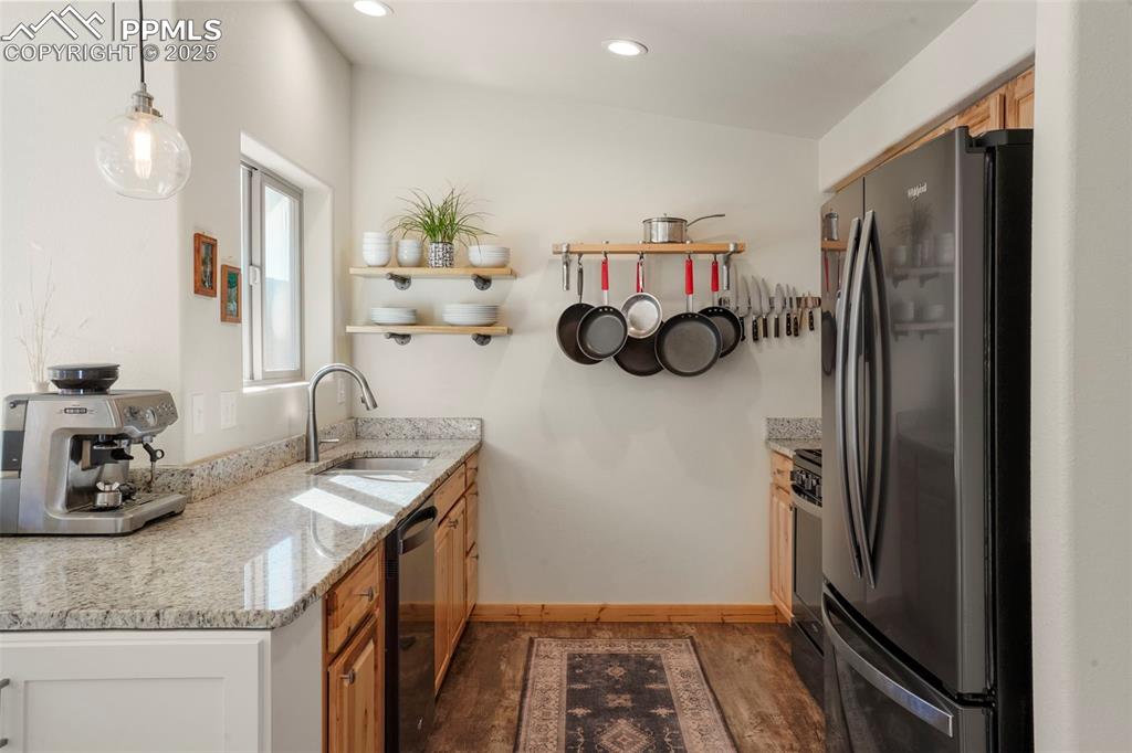 529 Spruce Circle Divide, CO 80814 - Photo 16 of 38 Bright light from windows.