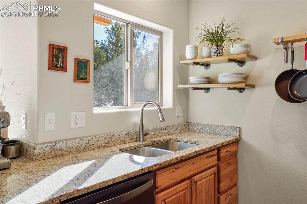 529 Spruce Circle Divide, CO 80814 - Photo 18 of 38 Great view while at the sink.