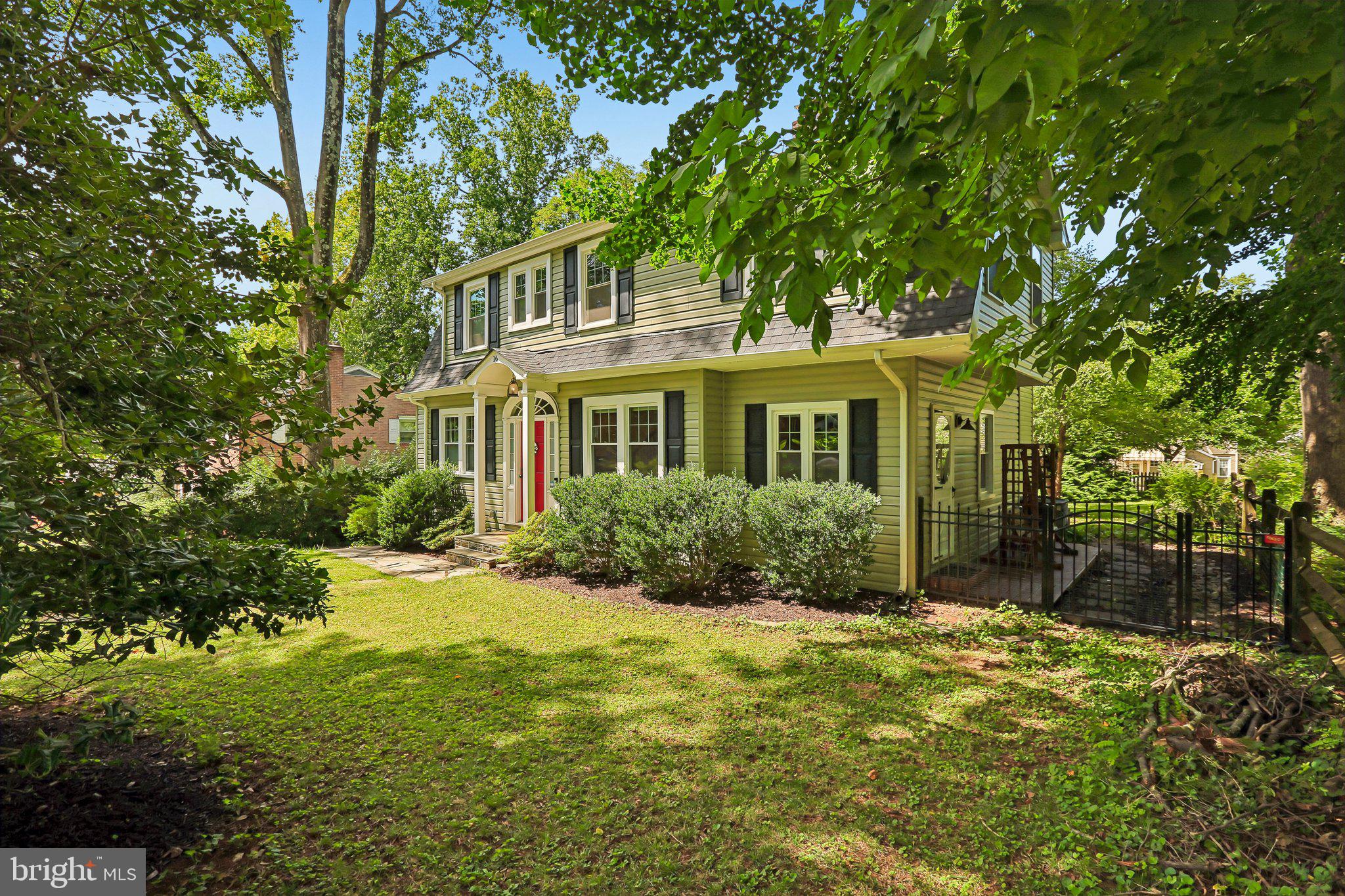 16 Overhill Road Catonsville, MD 21228 - Photo 3 of 47 Front of home
