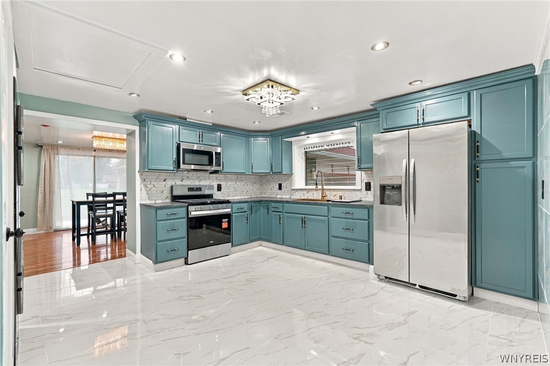 228 Dean Road Cheektowaga, NY 14043 - Photo 6 of 46 Gallery Image 6