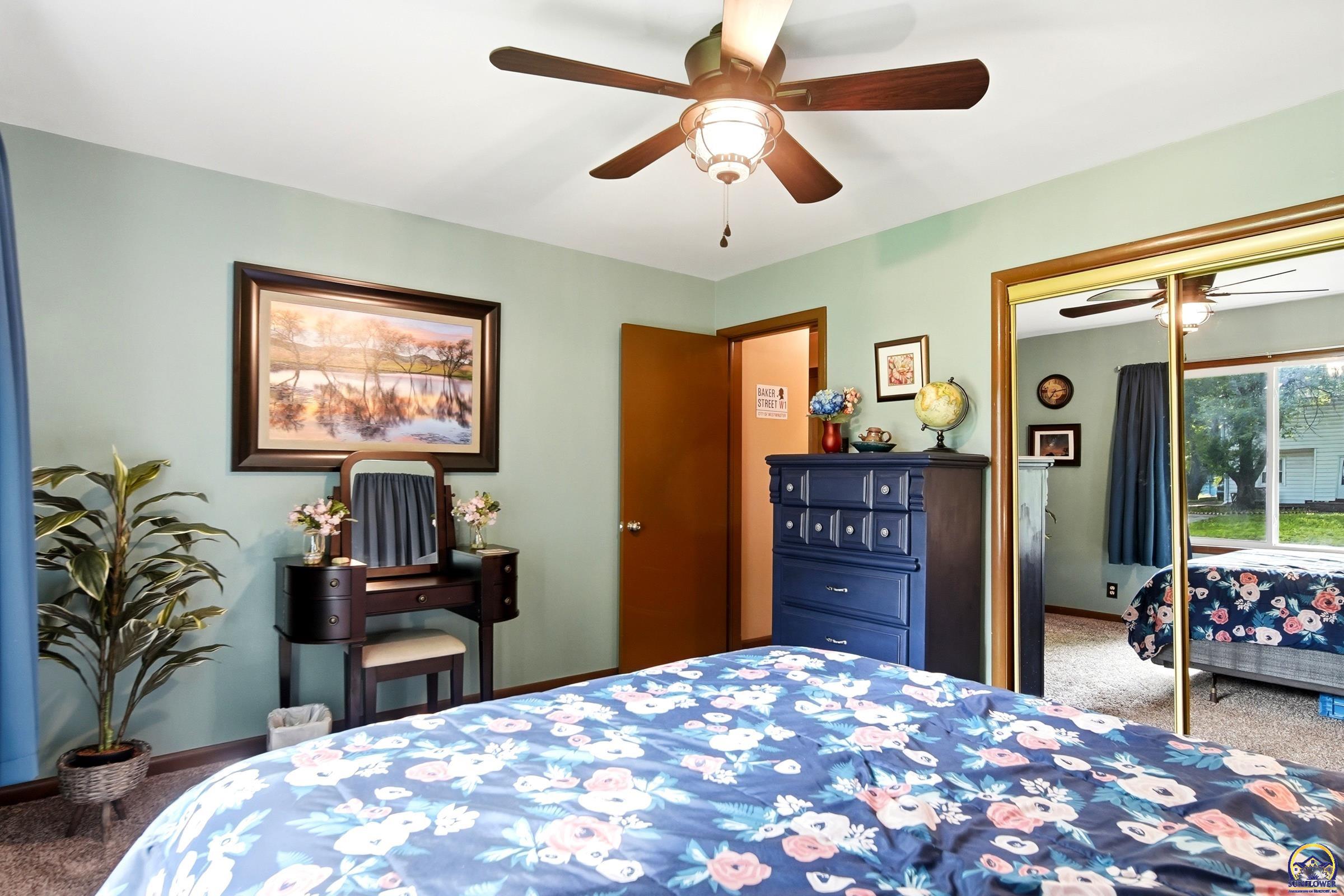 2151 Southwest Burnett Road Topeka, KS 66614 - Photo 19 of 35