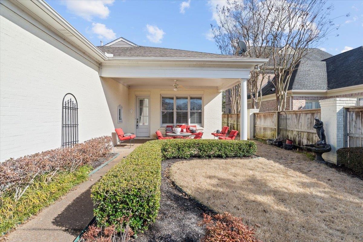 1435 Kimbrough Road Germantown, TN 38138 - Photo 32 of 34 a front view of a house