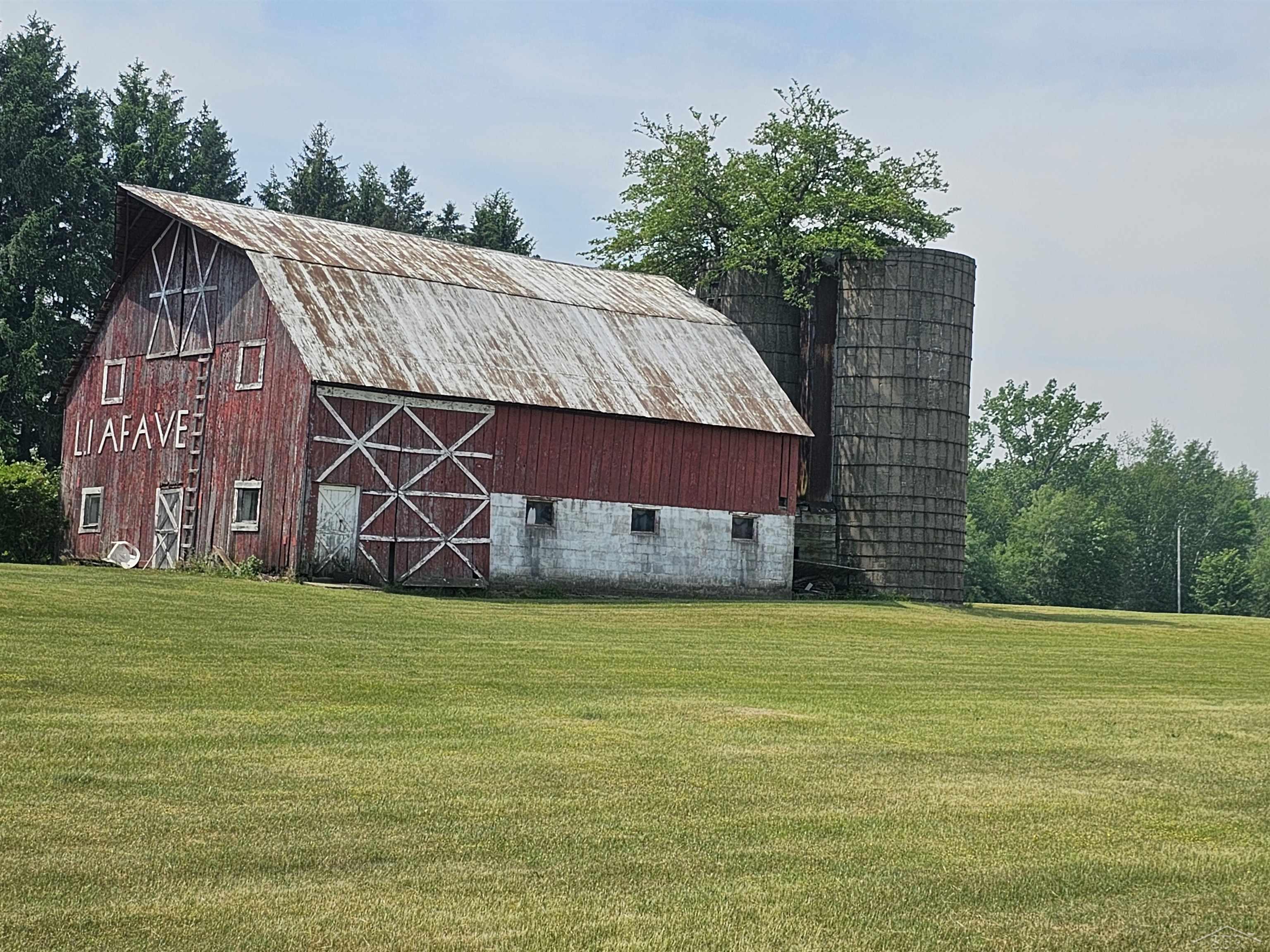 357 East Townline Road Pinconning, MI 48650 - Photo 33 of 36 50111229-32.JPG