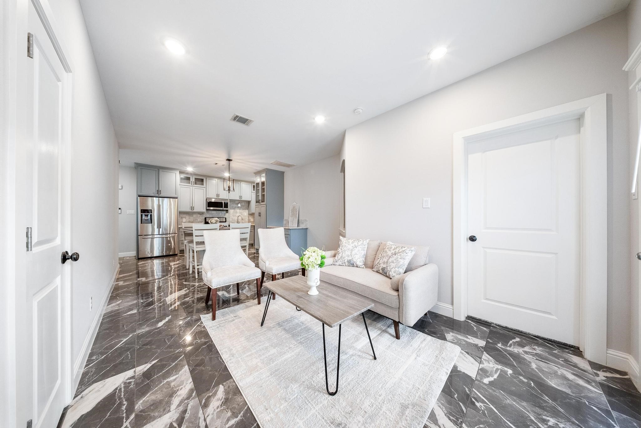 4004 Weslow Street Houston, TX 77087 - Photo 9 of 28