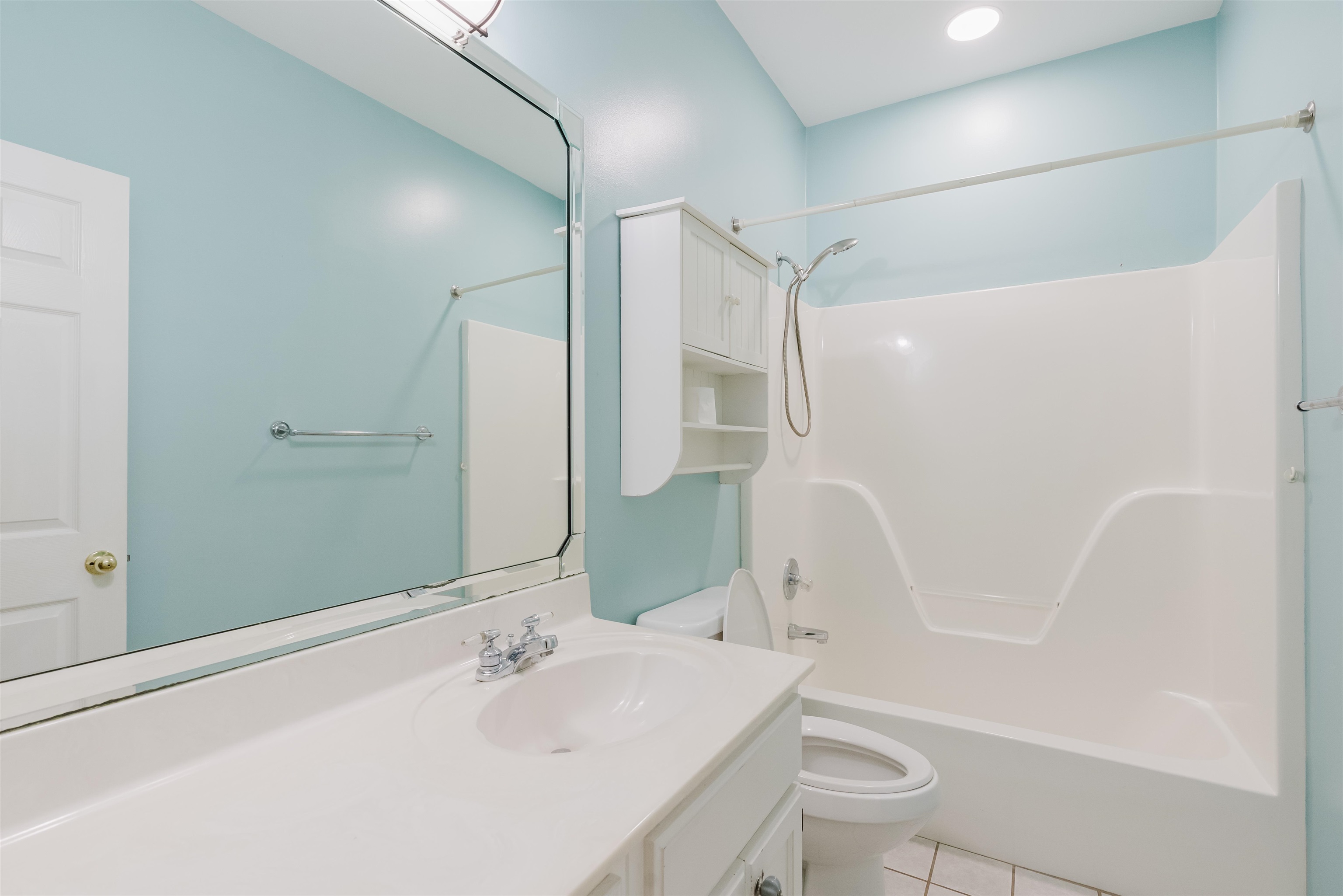 19711 Hunters Loop Fairhope, AL 36532 - Photo 29 of 49 Bathroom