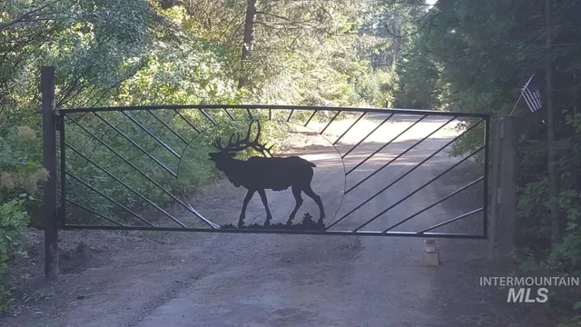 $759,000 | 391457 Highway 95, Plummer, ID 83851