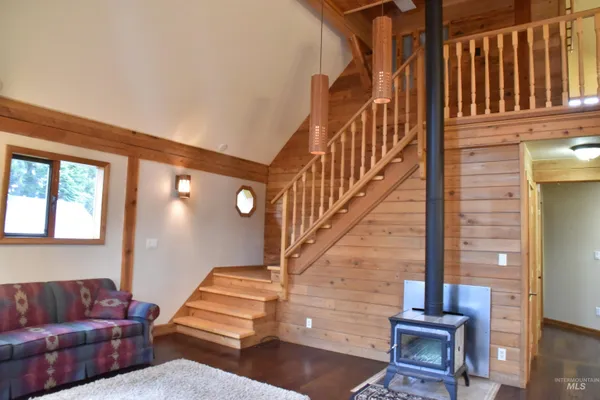 $759,000 | 391457 Highway 95, Plummer, ID 83851