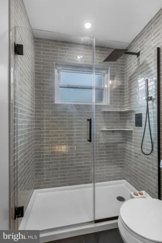 $585,000 | 106 South Hudson Street, Alexandria, VA 22304