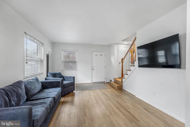 $585,000 | 106 South Hudson Street, Alexandria, VA 22304