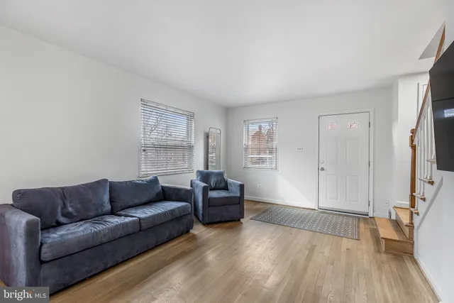 $585,000 | 106 South Hudson Street, Alexandria, VA 22304