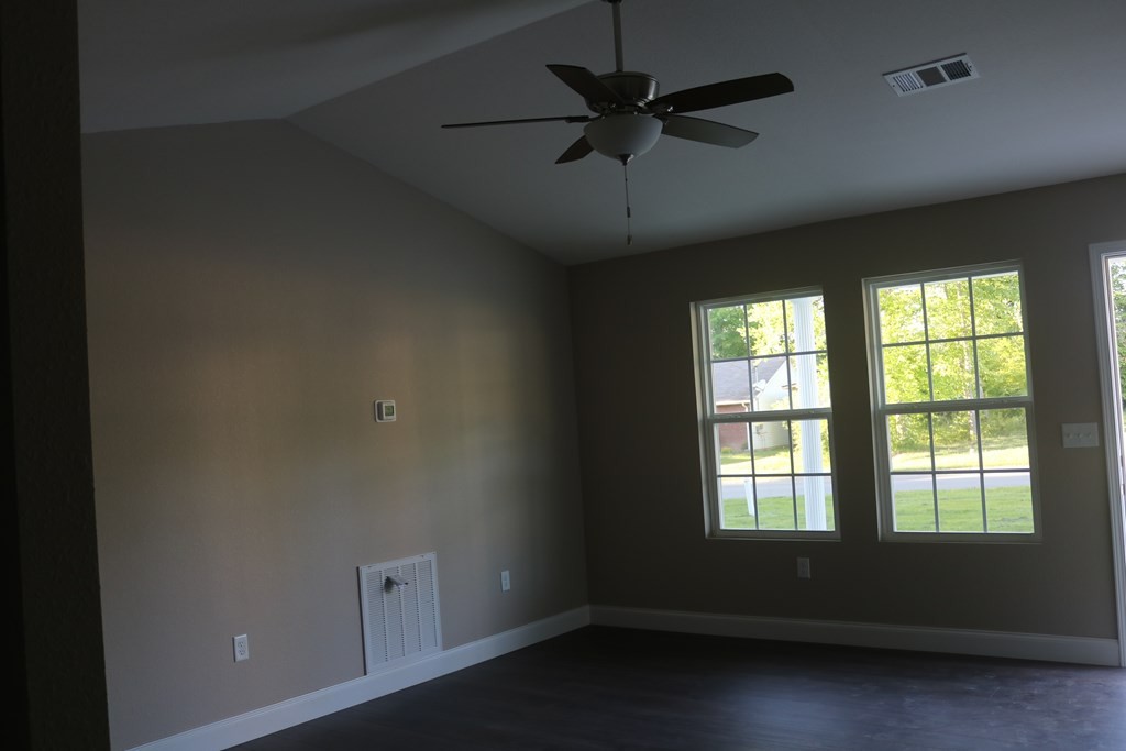 538 Shellbark Road Newport, TN 37821 - Photo 2 of 14