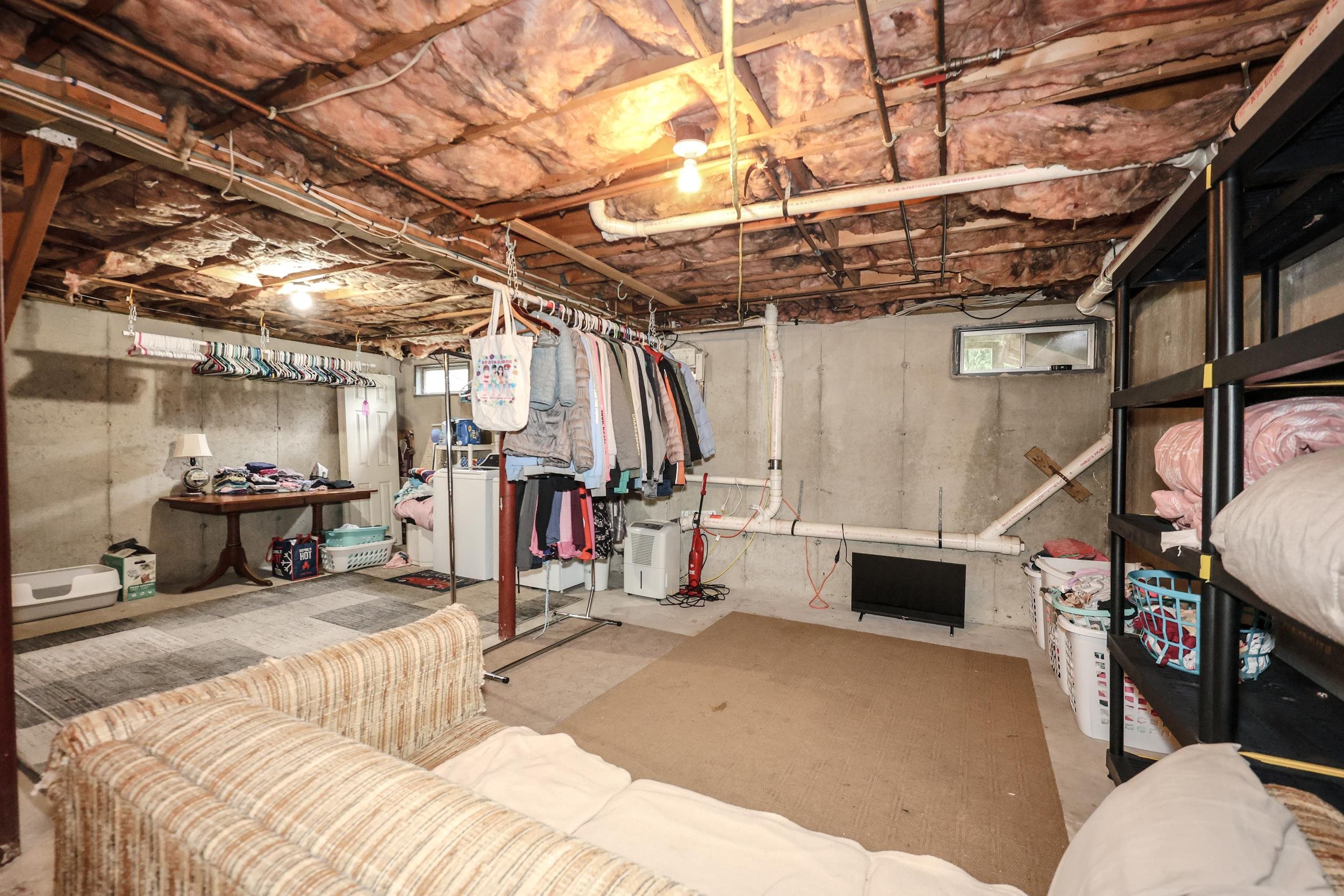 6 Concord Avenue Derry, NH 03038 - Photo 31 of 45