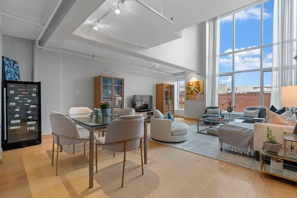 $999,900 | 25 Channel Center Street, Unit 212, Boston, MA 02210