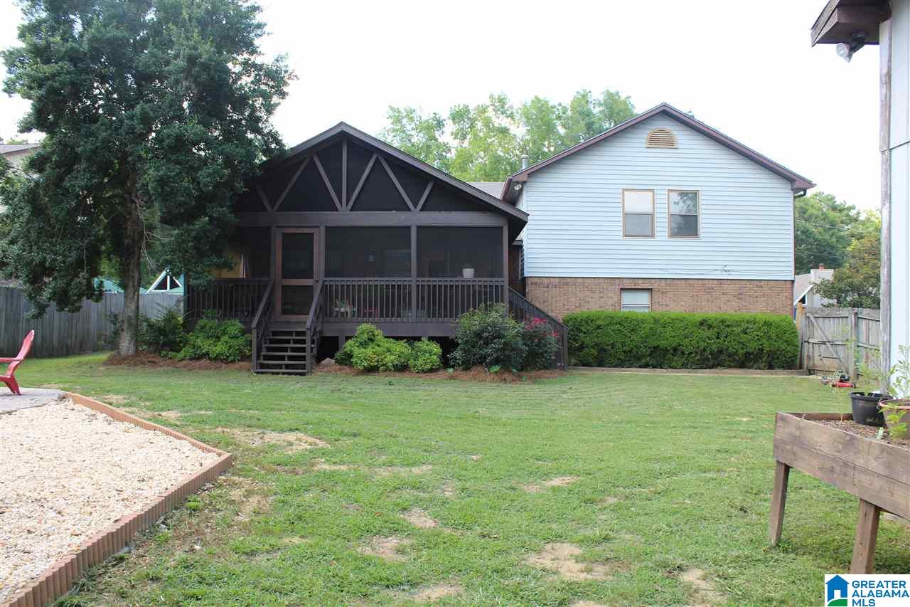 621 Valleyview Drive Pelham, AL 35124 - Photo 2 of 34