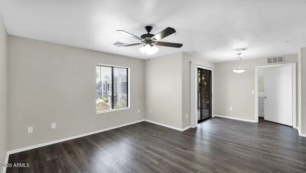 $1,502 | 5611 South 32nd Street, Unit 2, Phoenix, AZ 85040