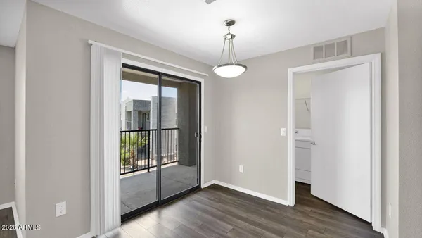 $1,502 | 5611 South 32nd Street, Unit 2, Phoenix, AZ 85040