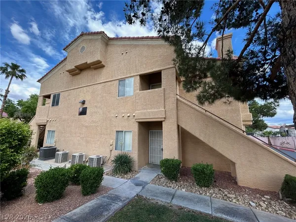 $1,300 | 900 Heavenly Hill Court, Unit 101, Las Vegas, NV 89145