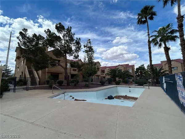 $1,300 | 900 Heavenly Hill Court, Unit 101, Las Vegas, NV 89145
