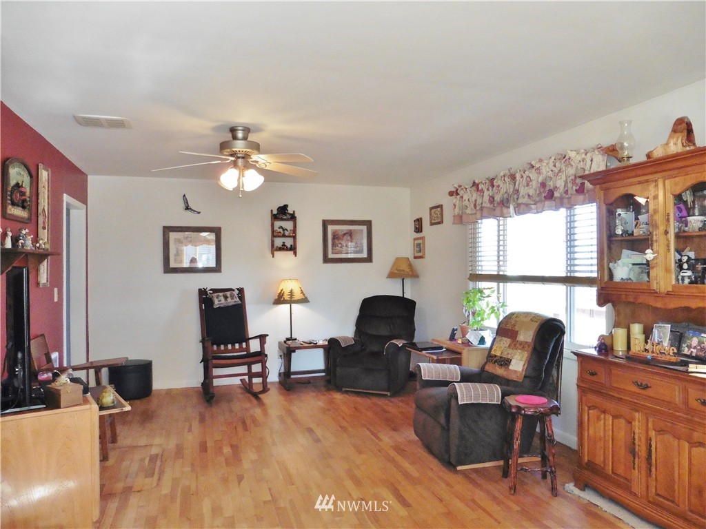 391 Brown Road Ellensburg, WA 98926 - Photo 3 of 25 Gallery Image 3