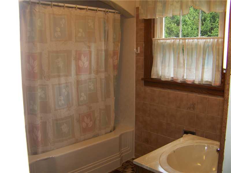 401 East Slippery Rock Road Chicora, PA 16025 - Photo 13 of 18 Full Bath.