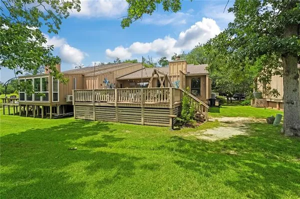 $319,000 | 122 Catalpa Lane, Unit 122, Mandeville, LA 70471