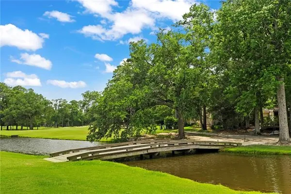 $319,000 | 122 Catalpa Lane, Unit 122, Mandeville, LA 70471