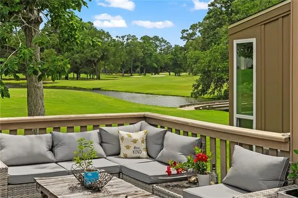 $319,000 | 122 Catalpa Lane, Unit 122, Mandeville, LA 70471