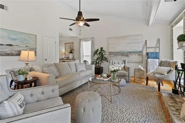 $319,000 | 122 Catalpa Lane, Unit 122, Mandeville, LA 70471