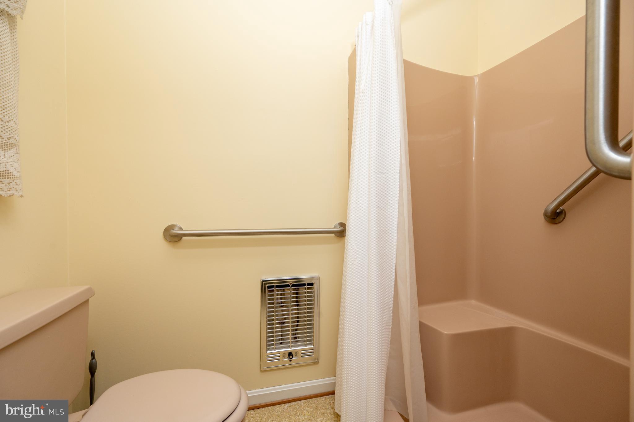 4900 Ilchester Road Ellicott City, MD 21043 - Photo 26 of 42