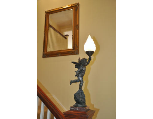 10 Cliff Road Milton, MA 02186 - Photo 3 of 12 Gallery Image 3